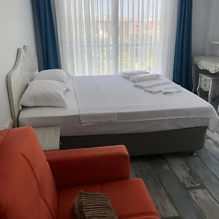 Village Farm Boutique 3*